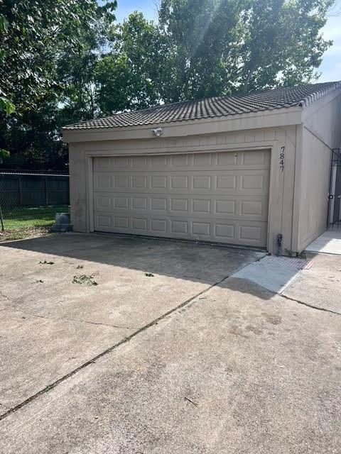 7847 Creekbend Drive, Houston, Texas image 24