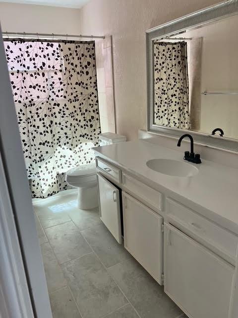 7847 Creekbend Drive, Houston, Texas image 5