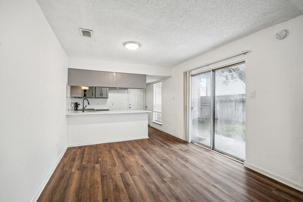 5779 Easthampton Drive #C, Houston, Texas image 8