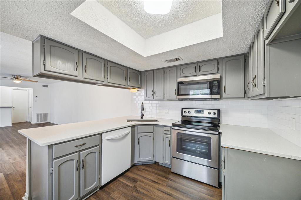 5779 Easthampton Drive #C, Houston, Texas image 5