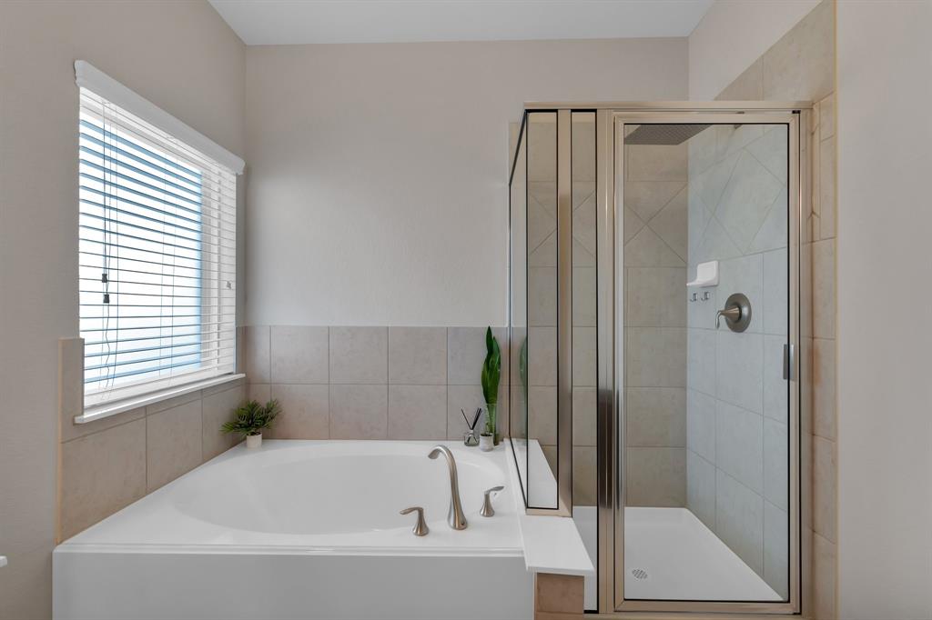 10026 Chase Court, Baytown, Texas image 21