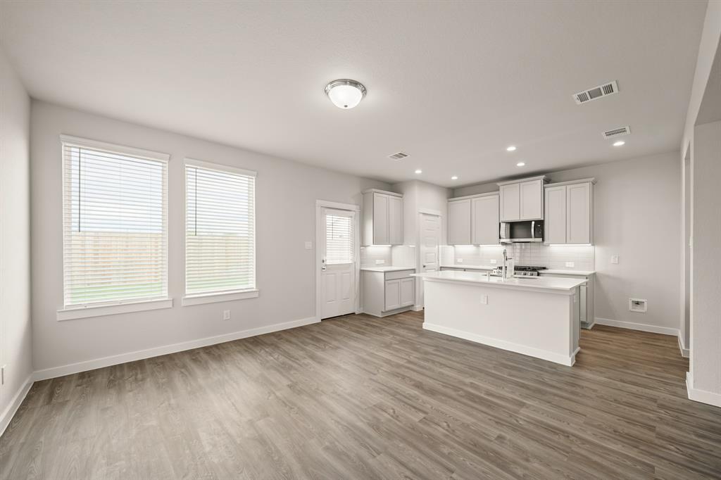 2942 Park Hill Lane, Stafford, Texas image 5