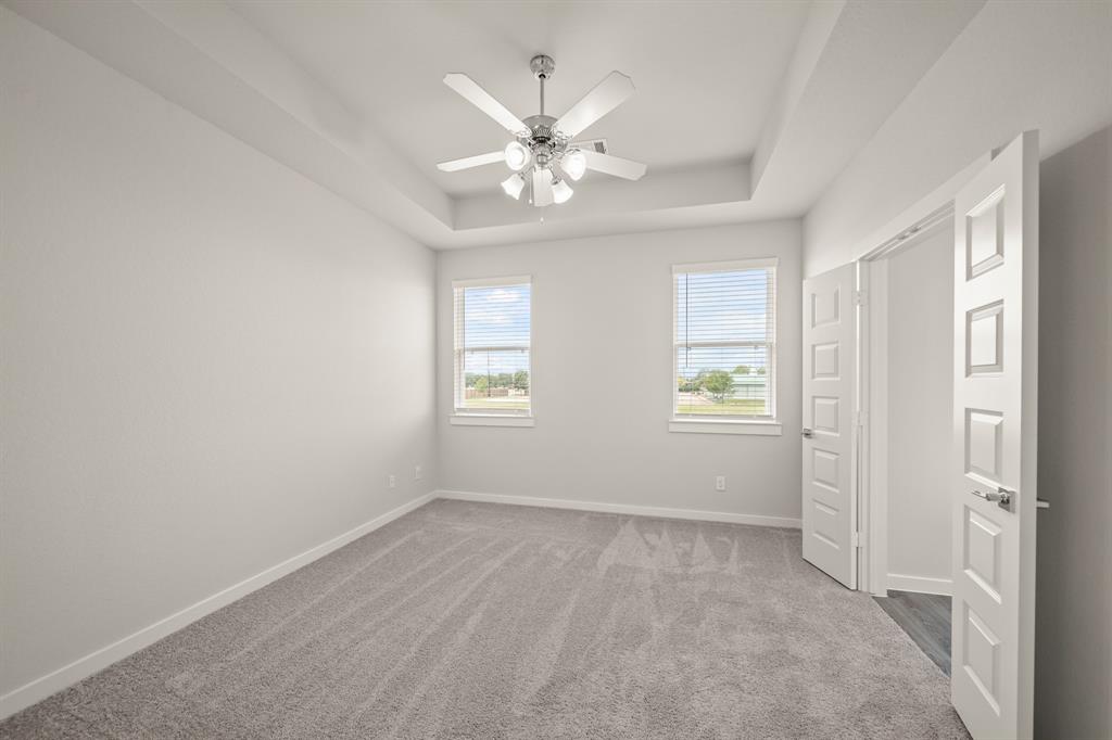 2942 Park Hill Lane, Stafford, Texas image 11