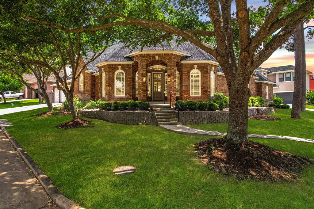 7 Wycliffe Drive