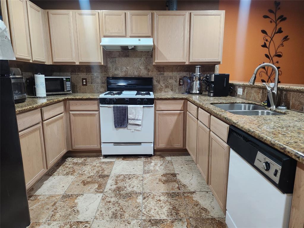 7226 Fox Hall Lane