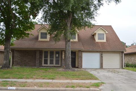 Single Family Residence in Houston TX 9510 Walnut Glen Drive.jpg