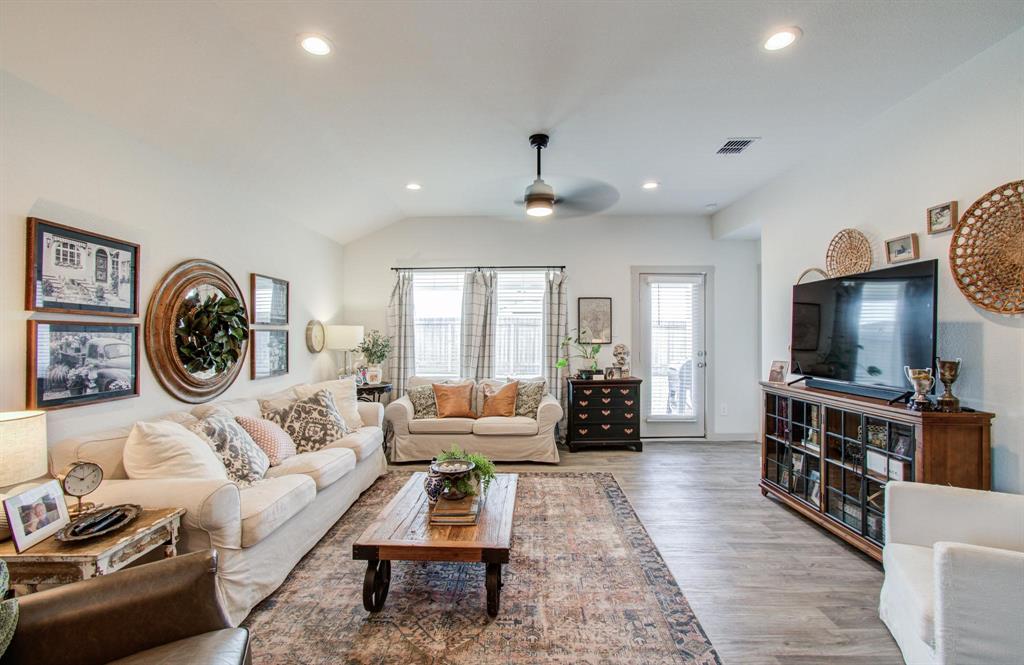 14543 Rain Tree Drive, Baytown, Texas image 23