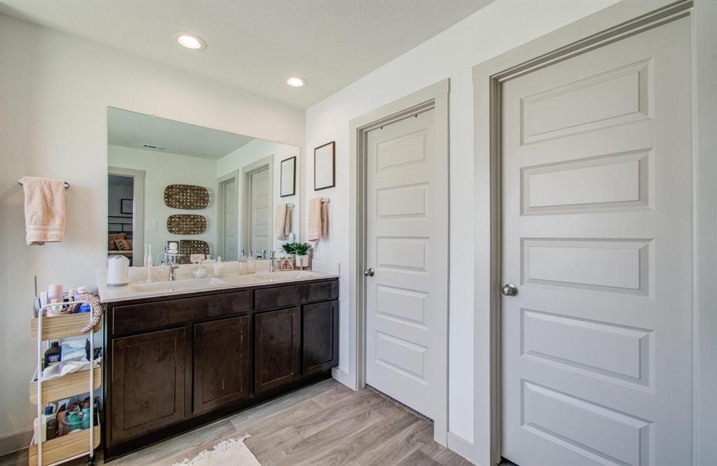 14543 Rain Tree Drive, Baytown, Texas image 30