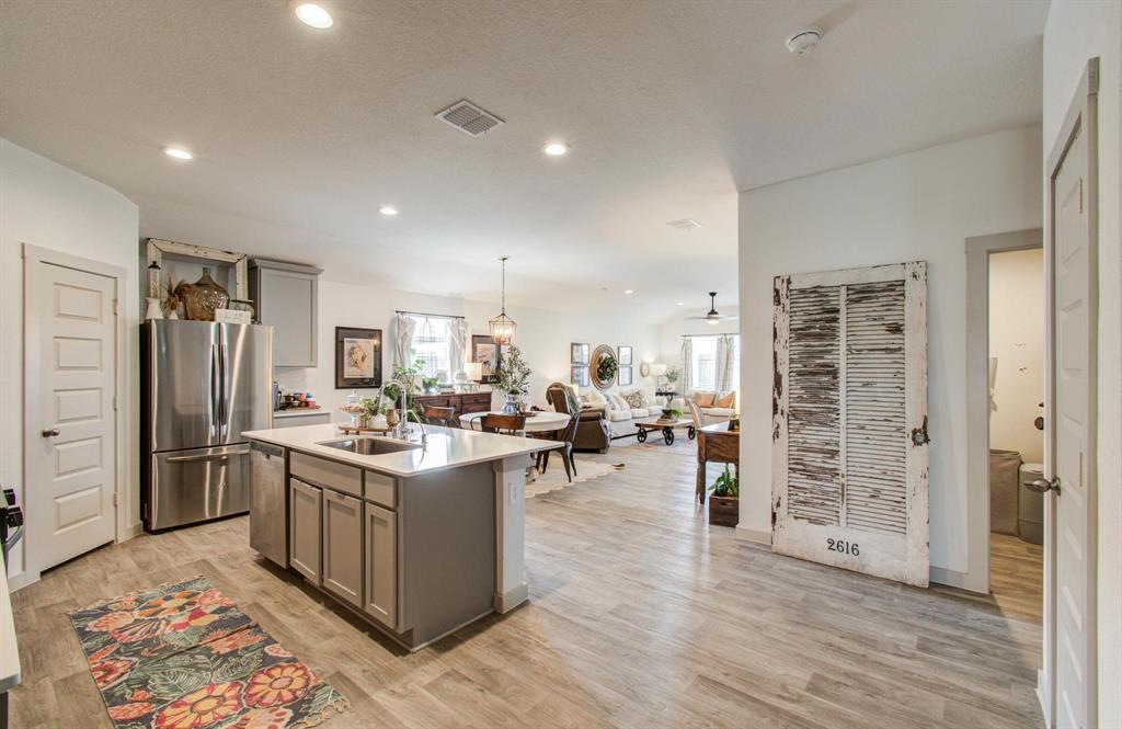 14543 Rain Tree Drive, Baytown, Texas image 16