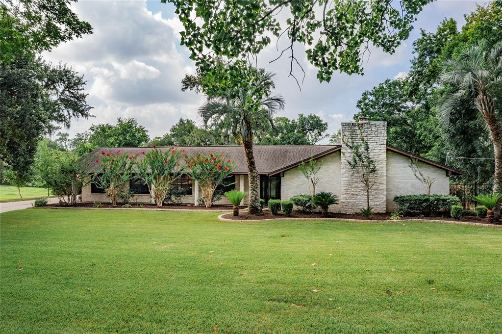 View Friendswood, TX 77546 house