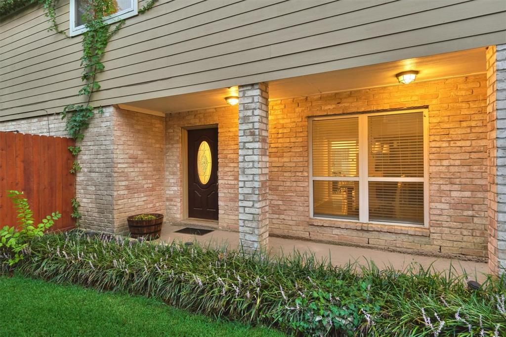 3302 Candlelon Drive