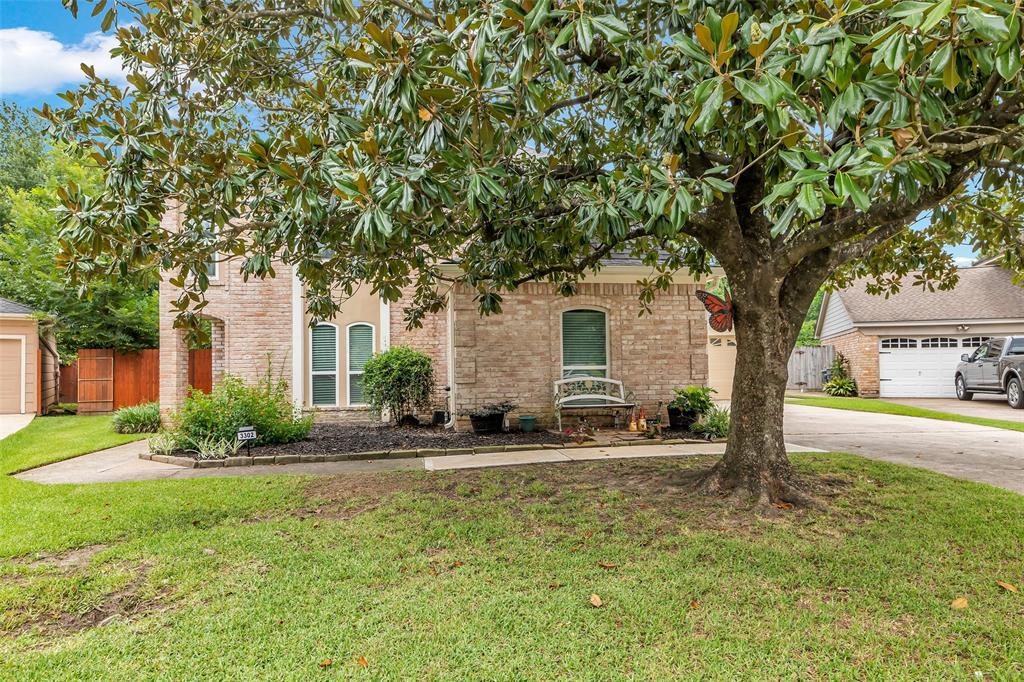 3302 Candlelon Drive
