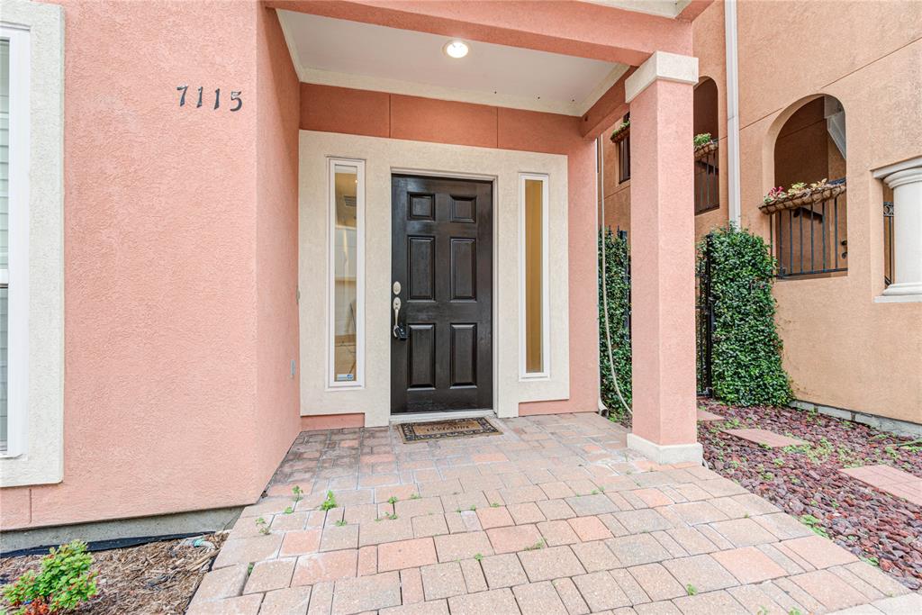 7115 Laguna Villas