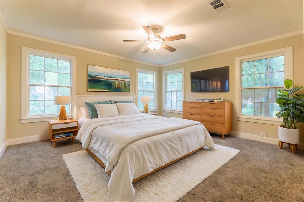 208 W Jefferson Street, Trinity, Texas image 13