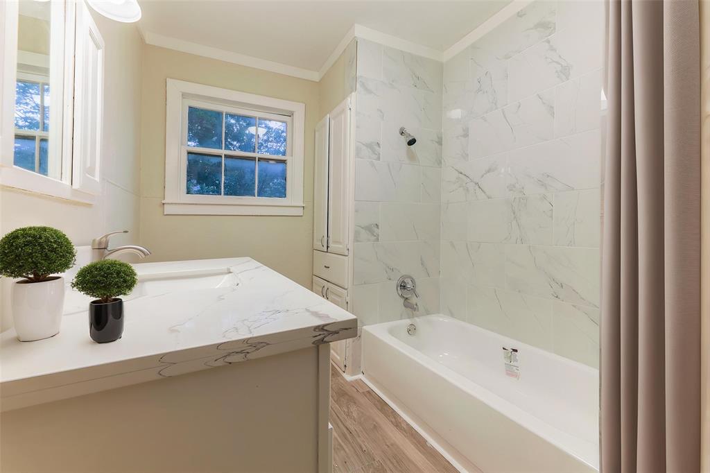208 W Jefferson Street, Trinity, Texas image 10