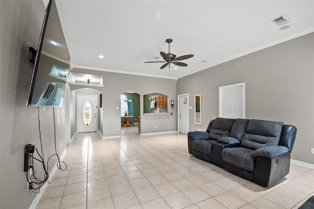 13331 Kaylee Lane, Santa Fe, Texas image 5