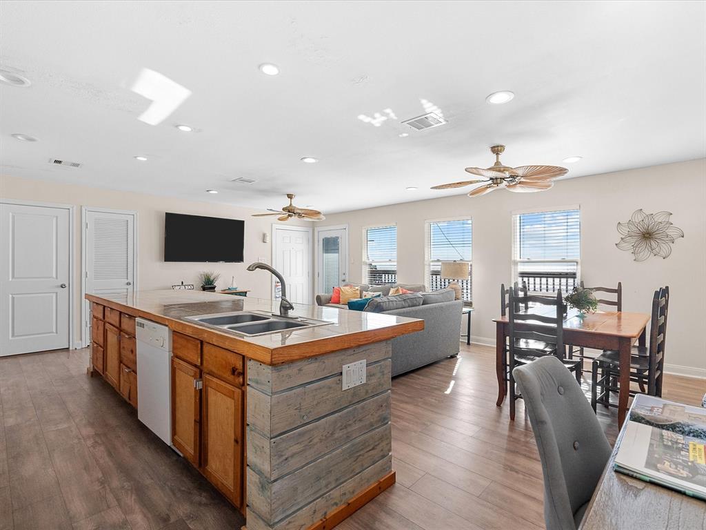 109 Beach Dr Dr, Surfside Beach, Texas image 29