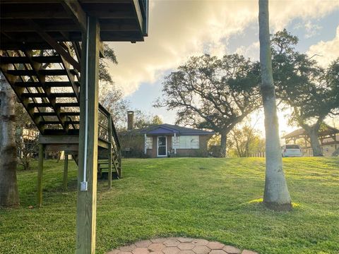 A home in Brazoria