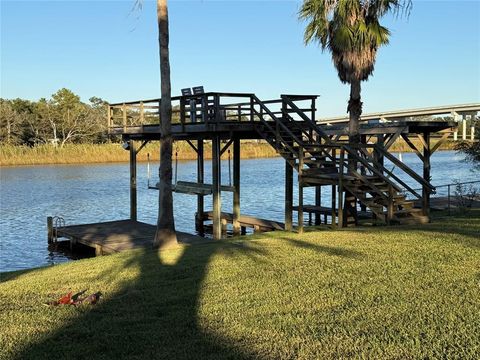 A home in Brazoria