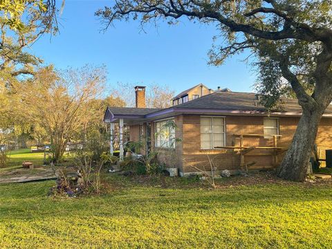 A home in Brazoria