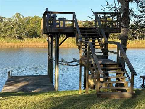 A home in Brazoria