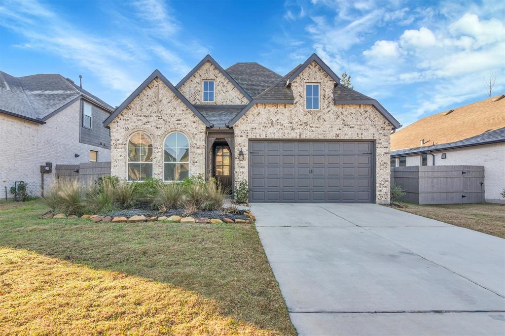 15926 Golden Trails Court, Conroe, Texas image 2