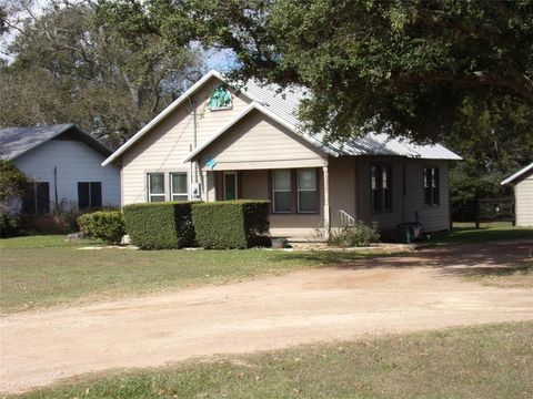 A home in Sealy