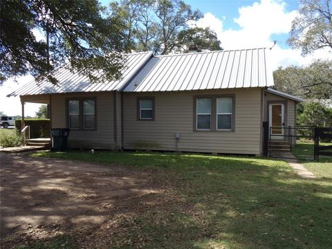 A home in Sealy