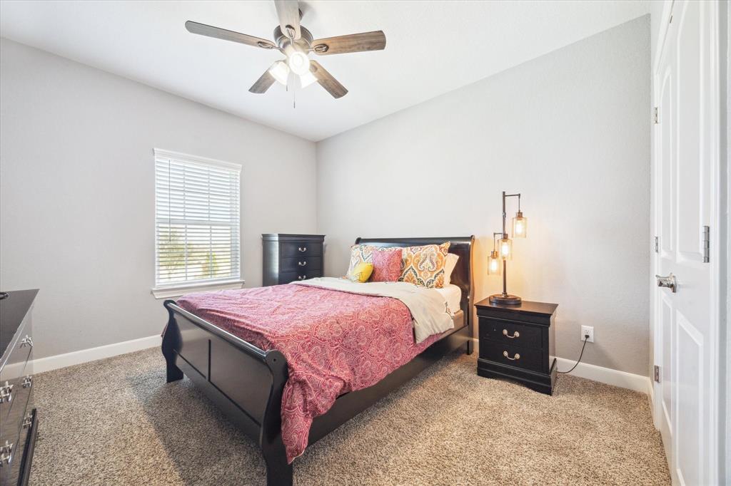 2718 Emerald Pines Lane, Iowa Colony, Texas image 23