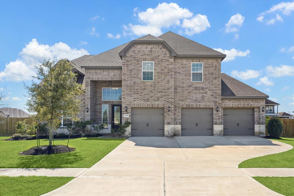 2718 Emerald Pines Lane, Iowa Colony, Texas image 1