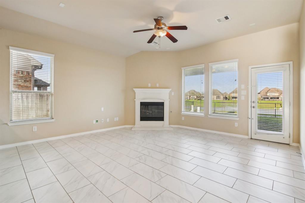 4310 Treccia Court, Katy, Texas image 7