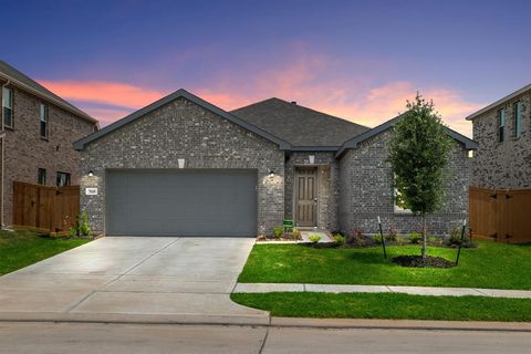 Single Family Residence in Cypress TX 7618 Coral Key Drive.jpg