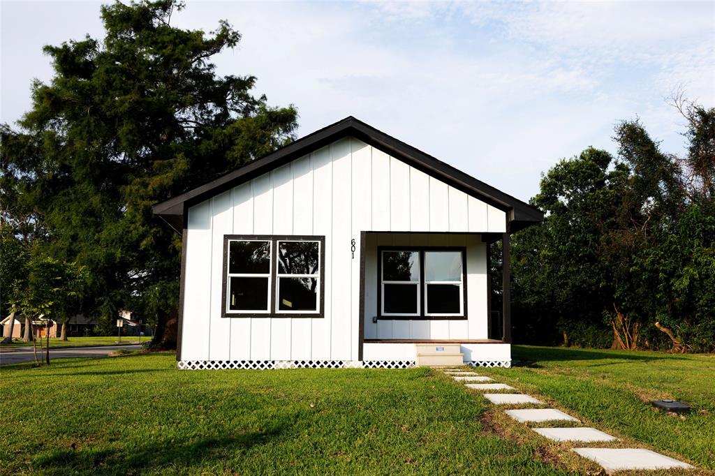 601 S Carroll Street, La Porte, Texas image 1