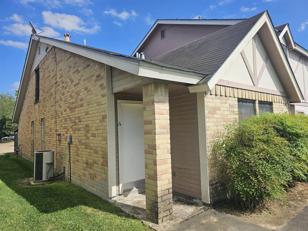 1983 Country Village Boulevard A