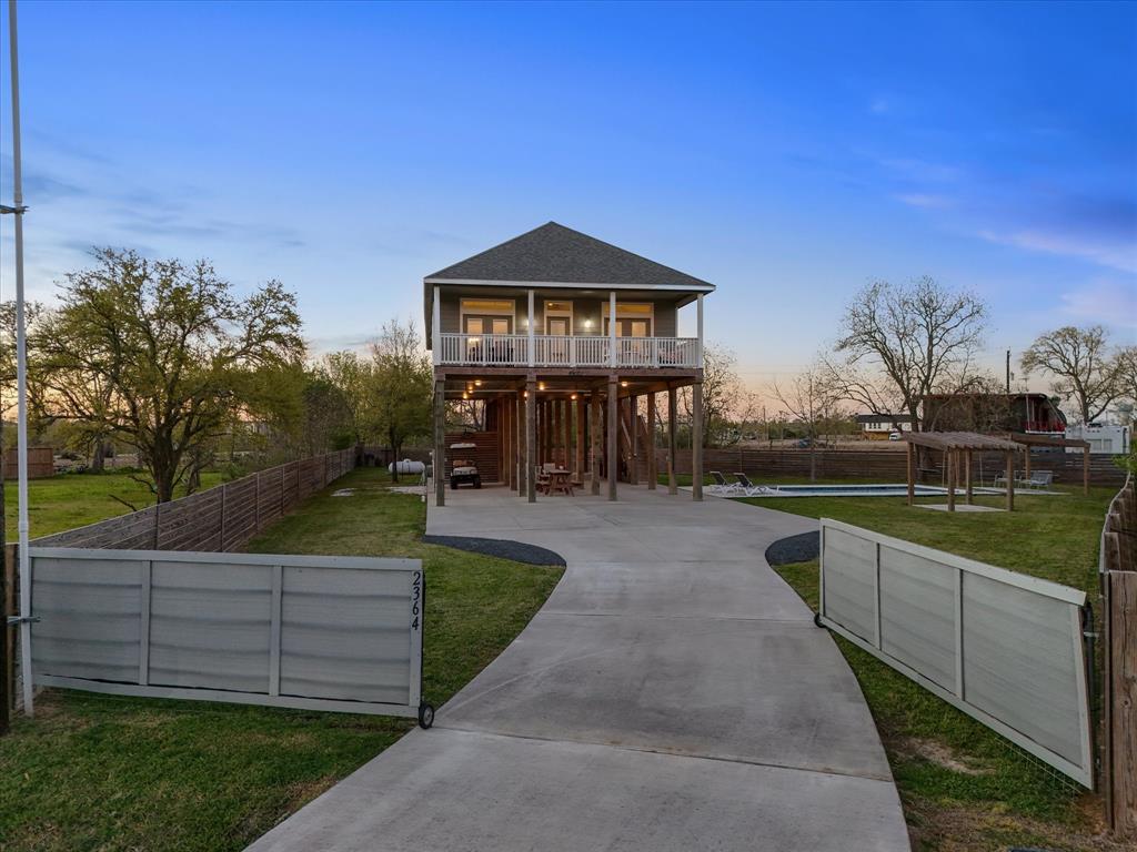 2364 Bryan Street, San Leon, Texas image 2