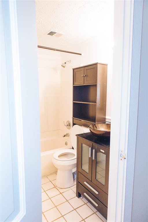 3224 Timmons Lane #106, Houston, Texas image 8