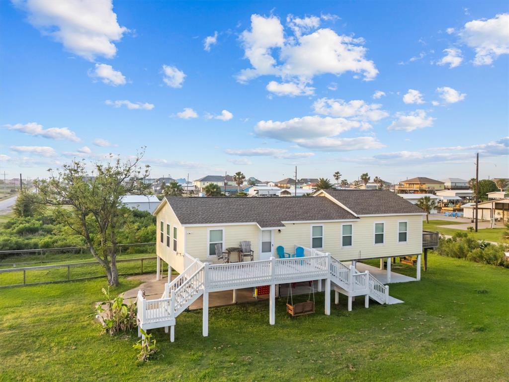 1120 N Monkhouse Drive, Crystal Beach, Texas image 1