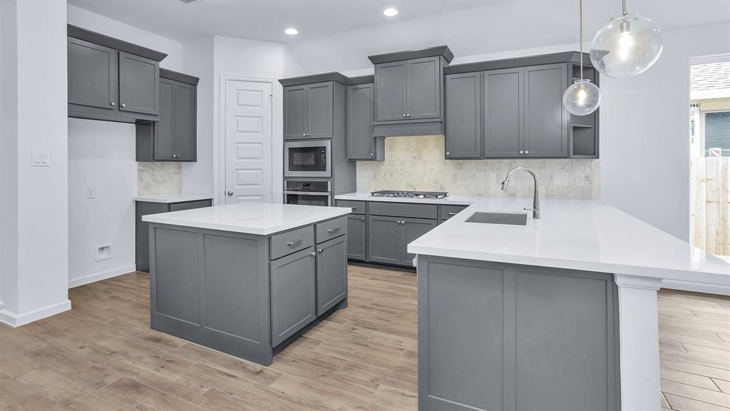 16818 Williams Gully Trail, Humble, Texas image 7