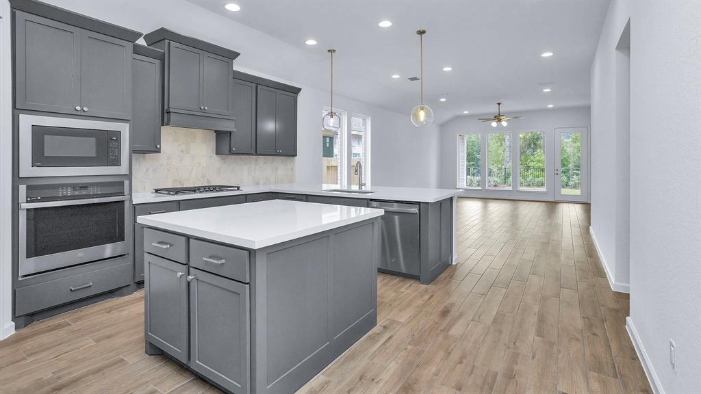 16818 Williams Gully Trail, Humble, Texas image 3