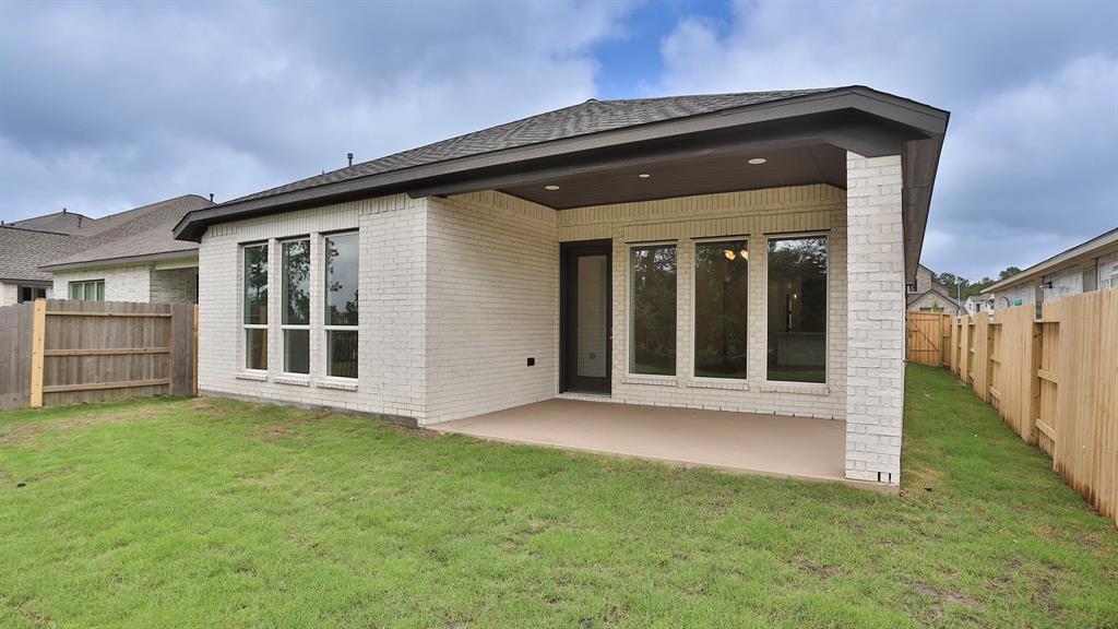 16818 Williams Gully Trail, Humble, Texas image 11