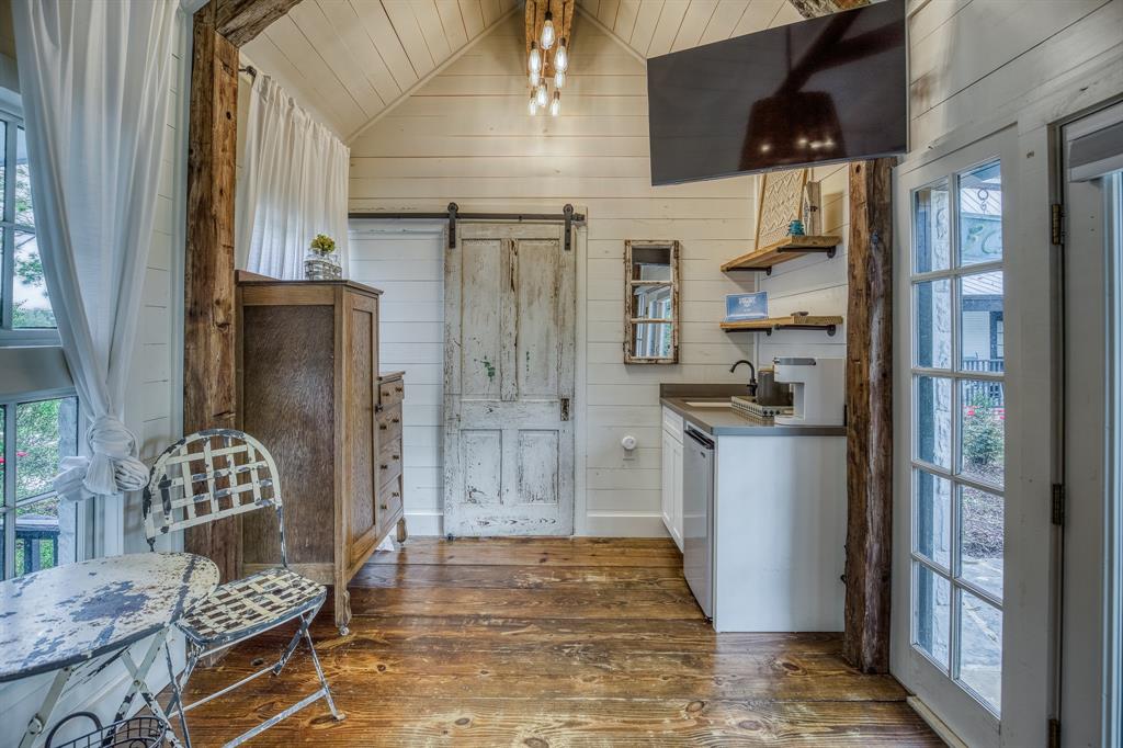 404 N Live Oak Street, Round Top, Texas image 46