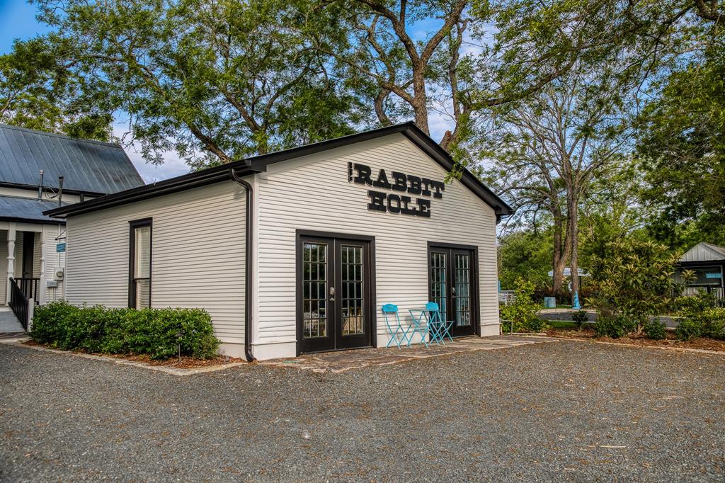 404 N Live Oak Street, Round Top, Texas image 33