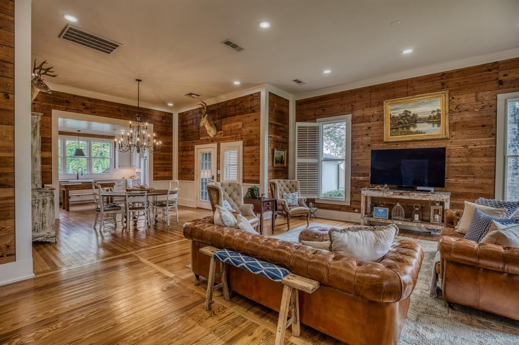 404 N Live Oak Street, Round Top, Texas image 16