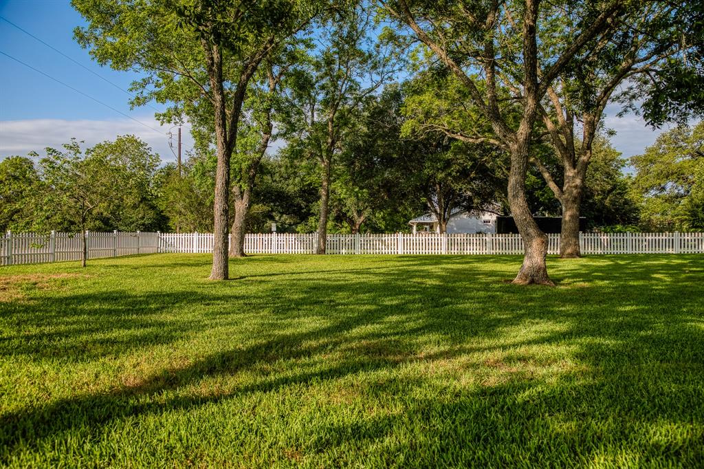 404 N Live Oak Street, Round Top, Texas image 50