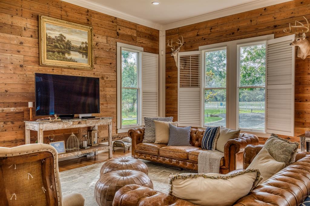 404 N Live Oak Street, Round Top, Texas image 18