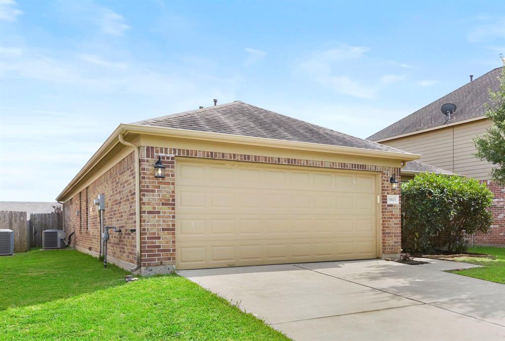 15603 Walnut Leaf Lane