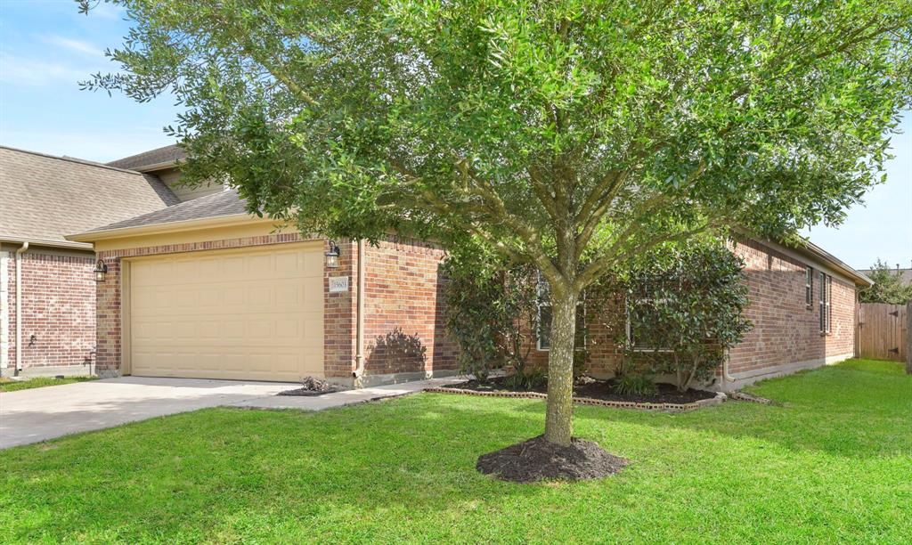 15603 Walnut Leaf Lane