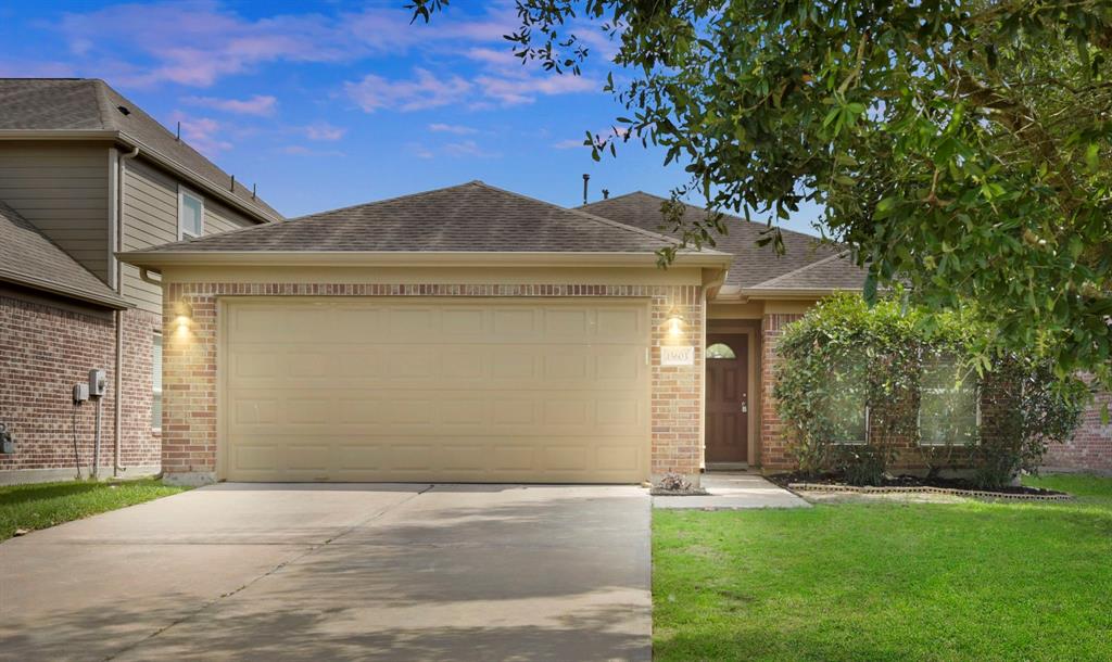 15603 Walnut Leaf Lane