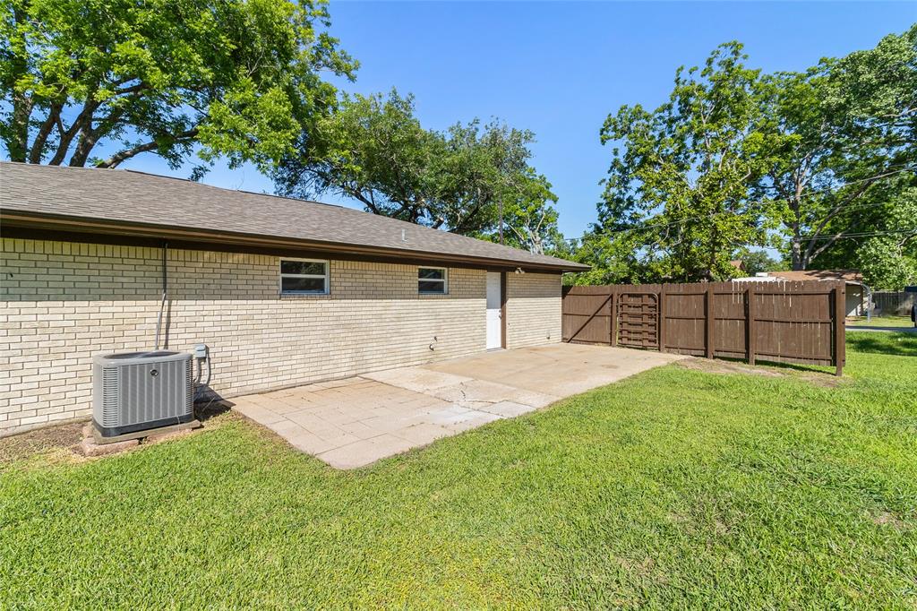 401 S Fig Street, Sweeny, Texas image 25