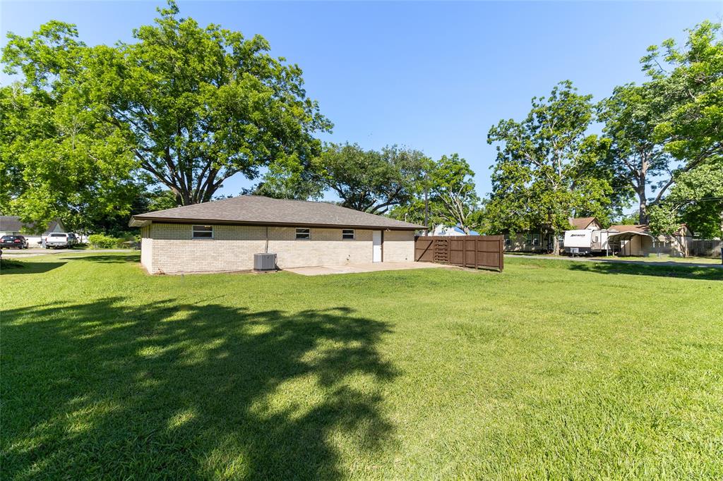 401 S Fig Street, Sweeny, Texas image 23